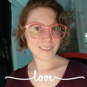 Meet your Posher, Luna